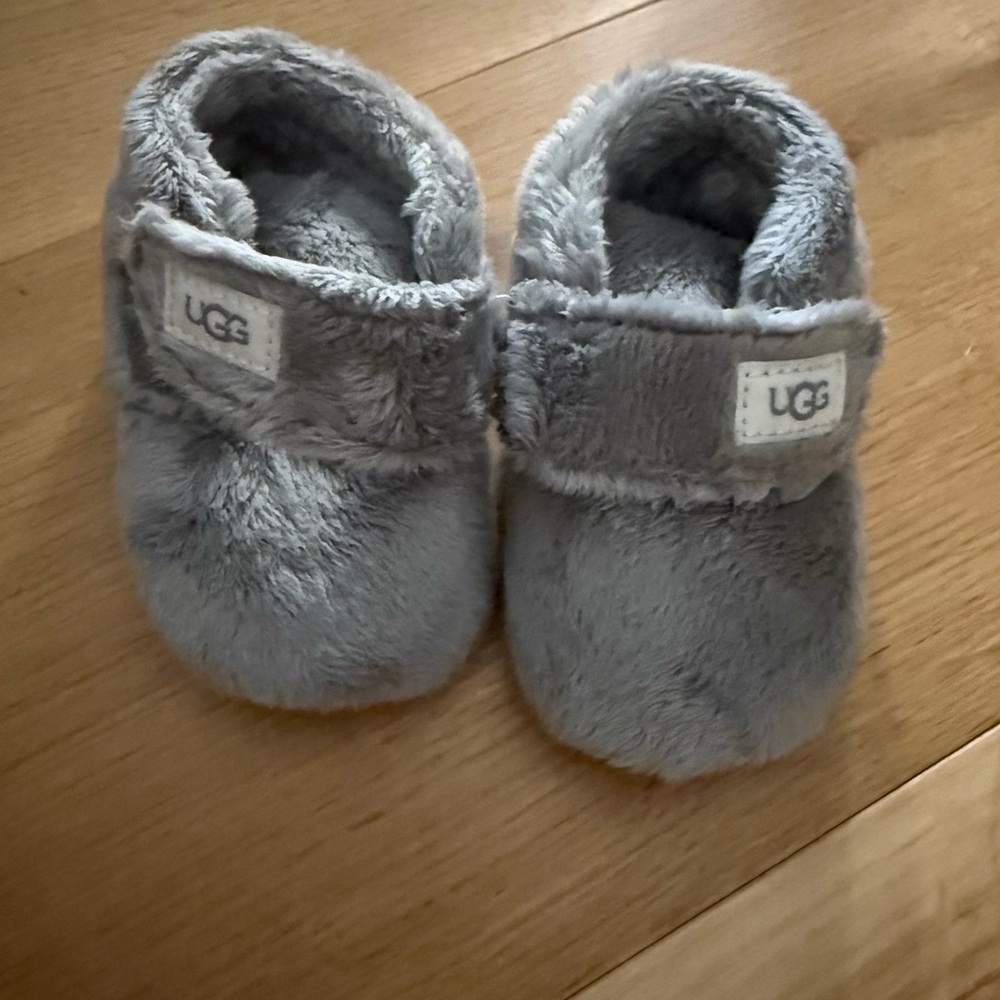 UGG Gray baby slippers